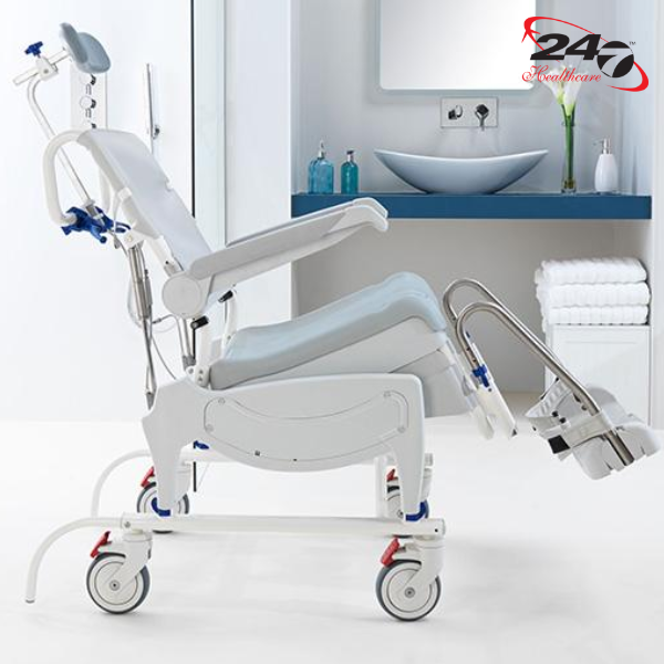 Aquatec ocean vip tilt in space shower commode image 5